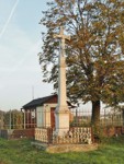 Chtelnica - kríž (1775) za obcou